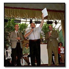 Foto con parte de la Junta Directiva de EUA